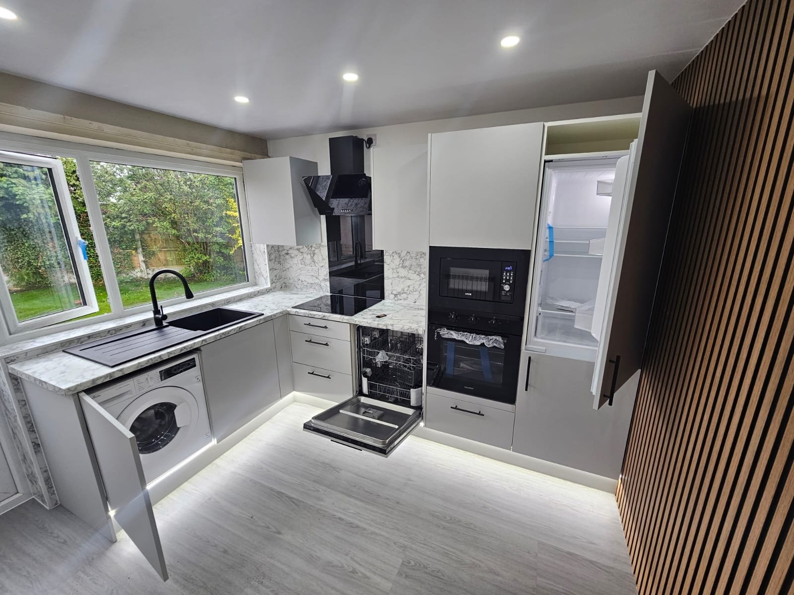 Professional bathroom and kitchen fitting and complete installation